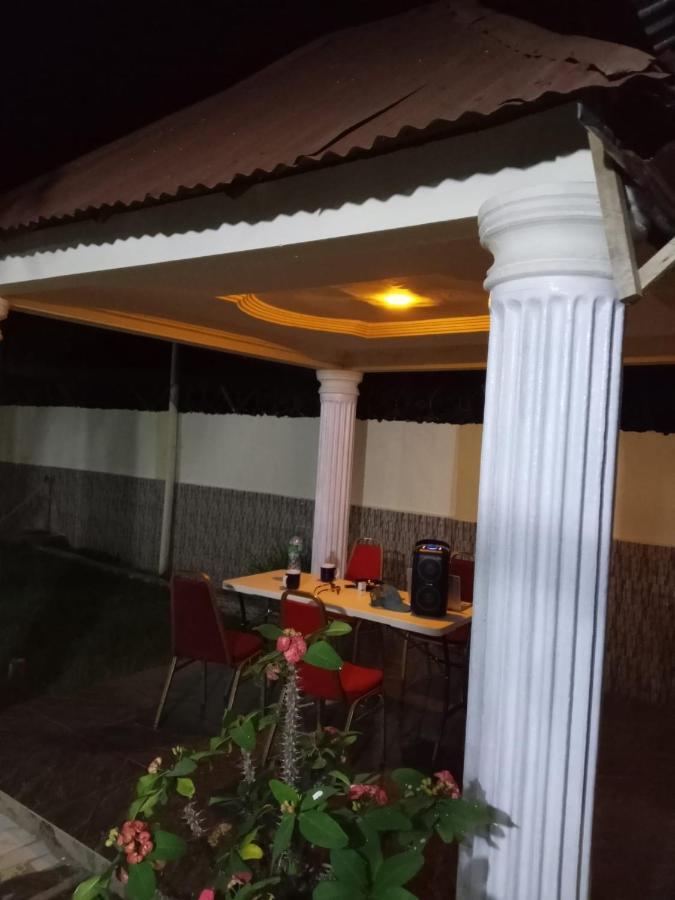 Faith And Grace Guest House Lamin Beretto Buitenkant foto