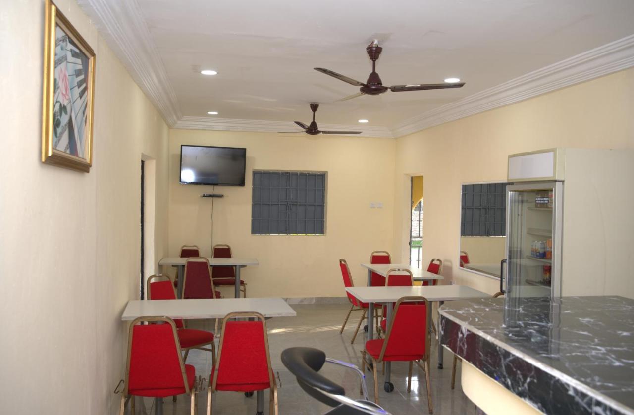 Faith And Grace Guest House Lamin Beretto Buitenkant foto