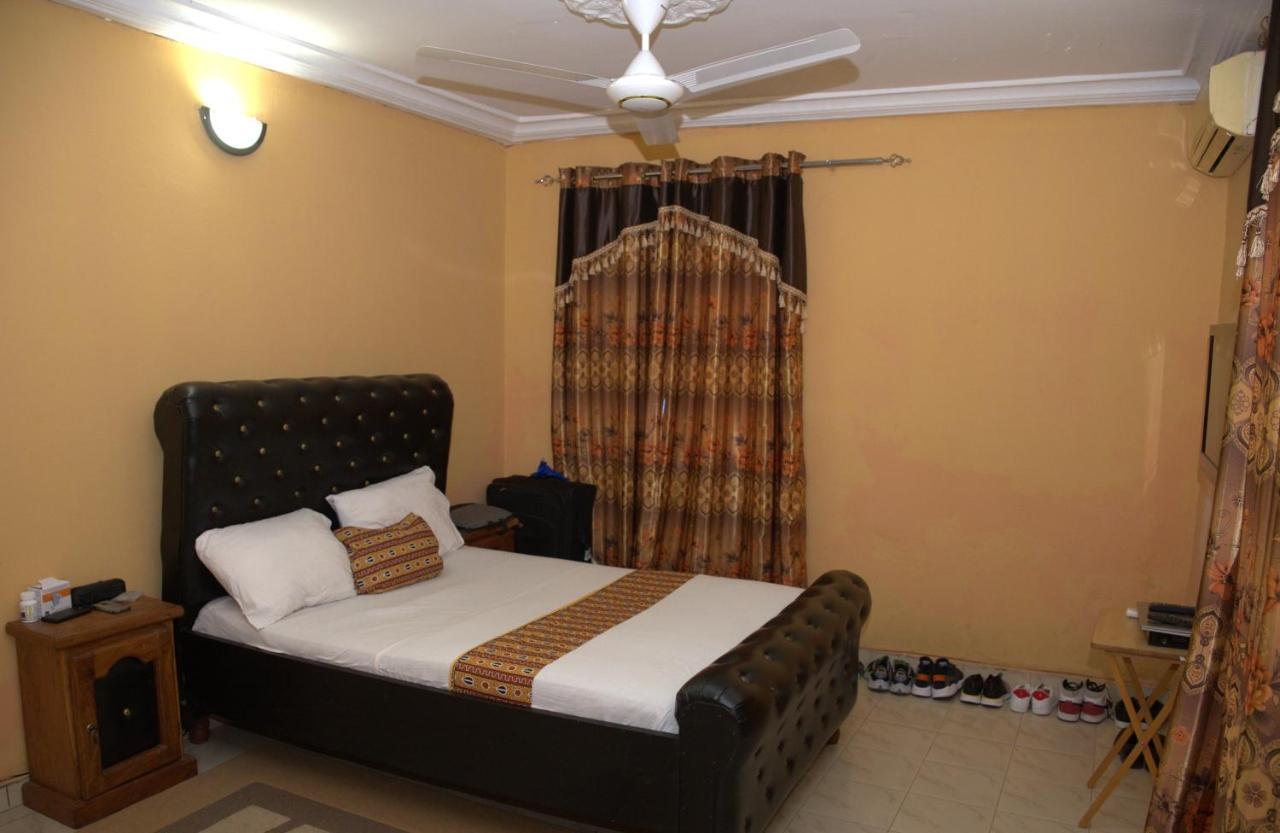 Faith And Grace Guest House Lamin Beretto Buitenkant foto