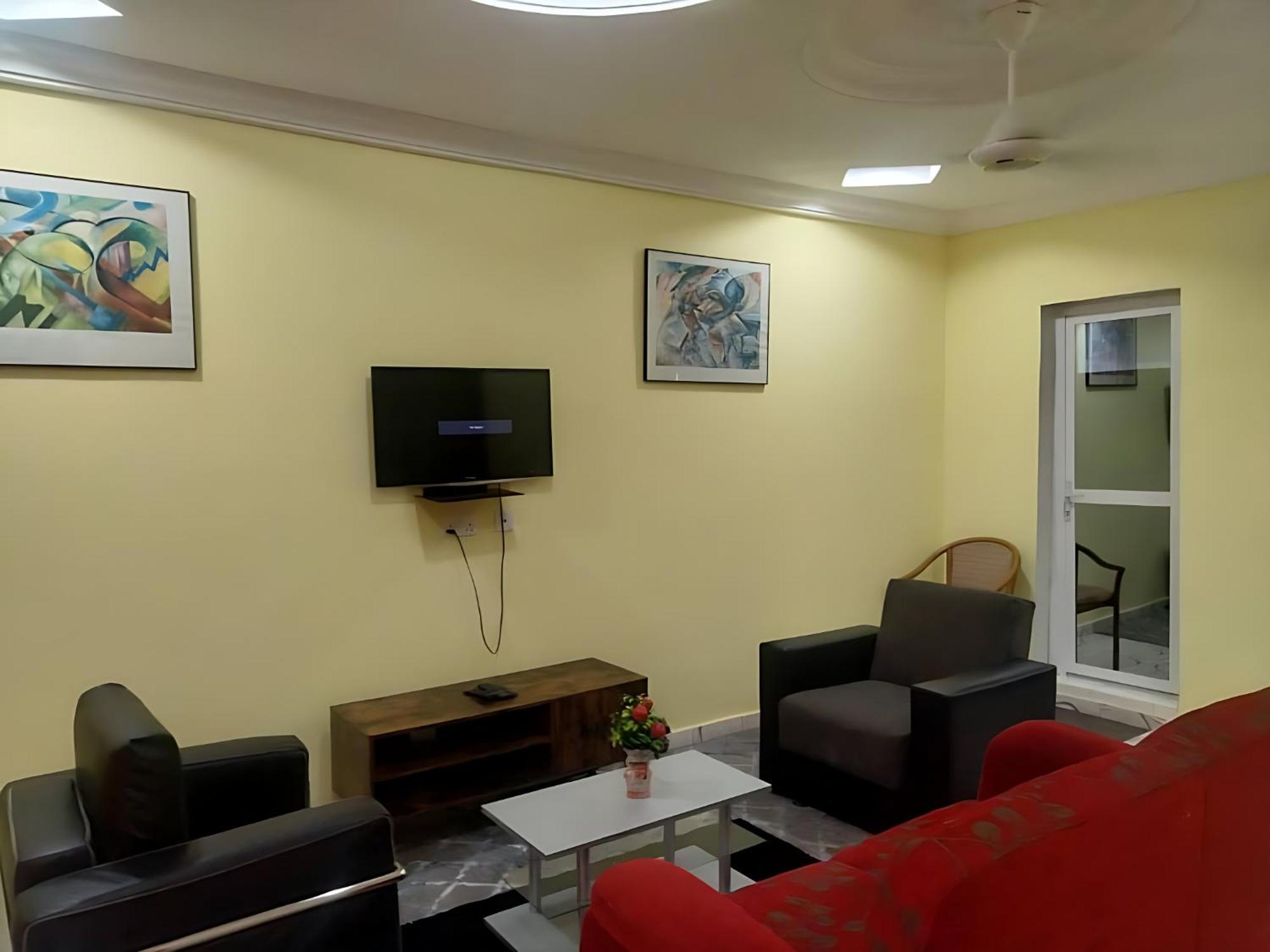 Faith And Grace Guest House Lamin Beretto Buitenkant foto
