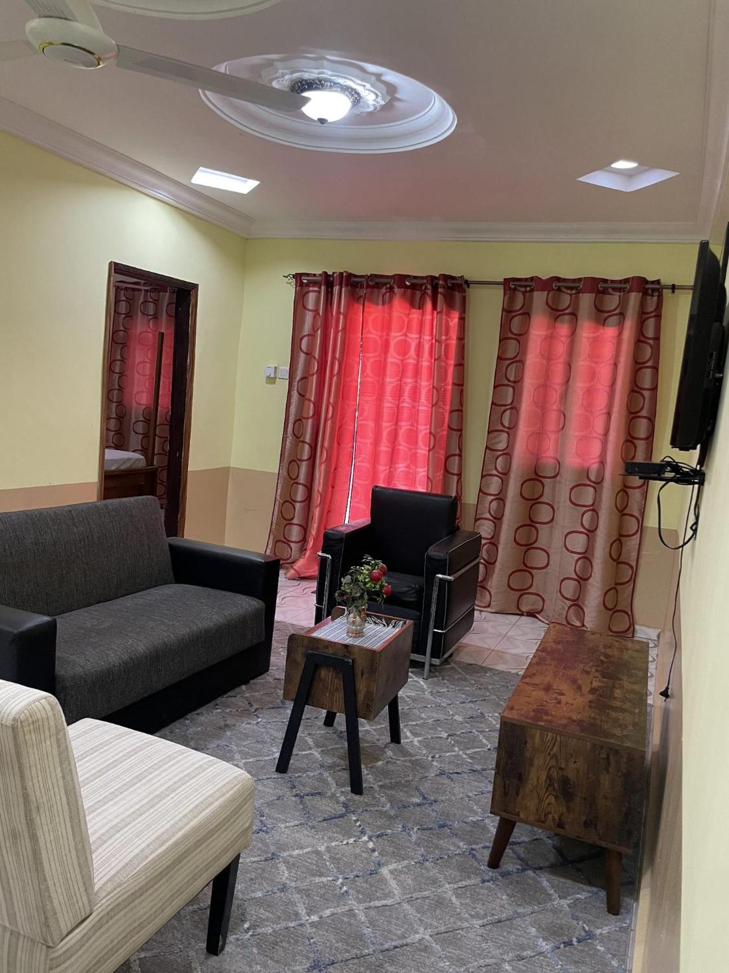 Faith And Grace Guest House Lamin Beretto Buitenkant foto